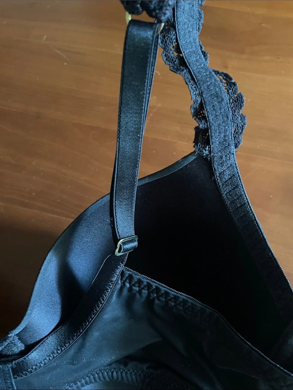 Natori smooth molded